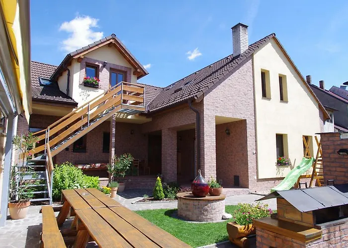 Ubytovani A Apartmany Slunicko