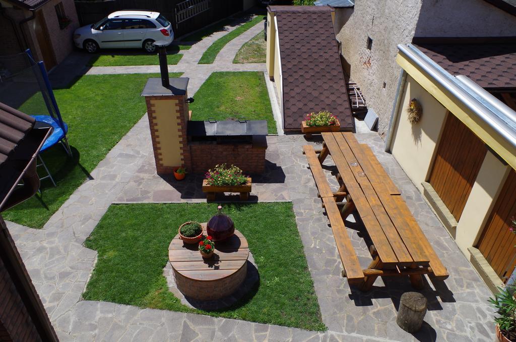 Ubytovani A Slunicko Apartment