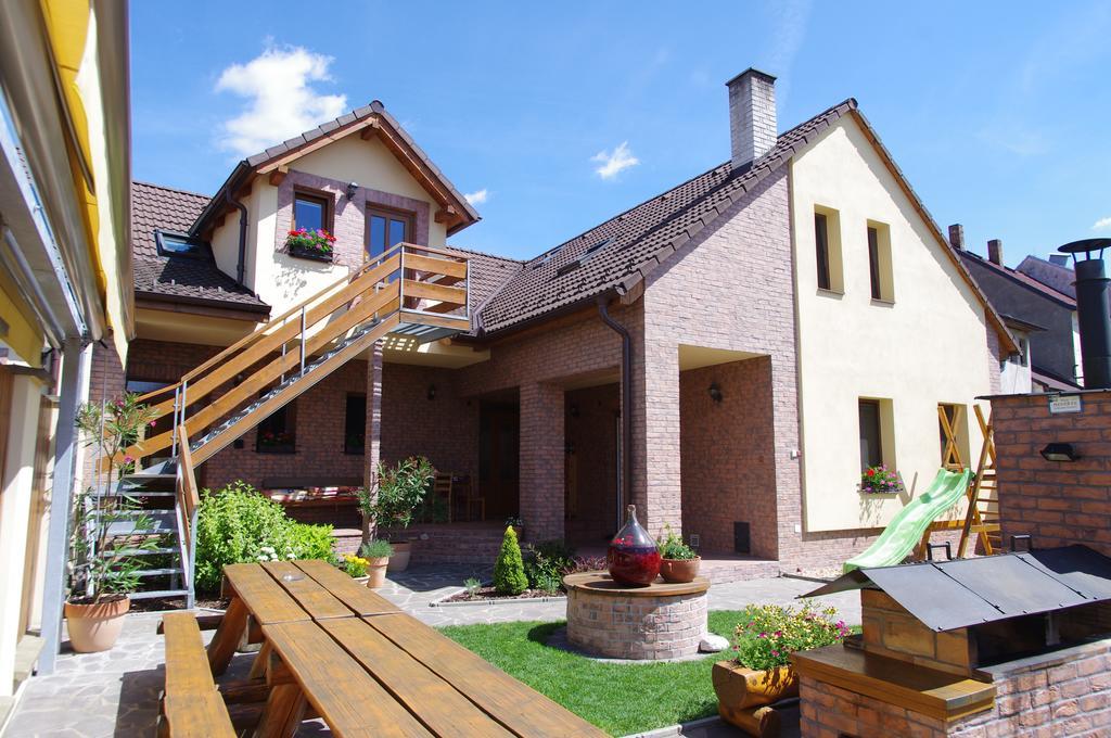 Ubytovani A Slunicko Apartment Lomnice nad Luznici