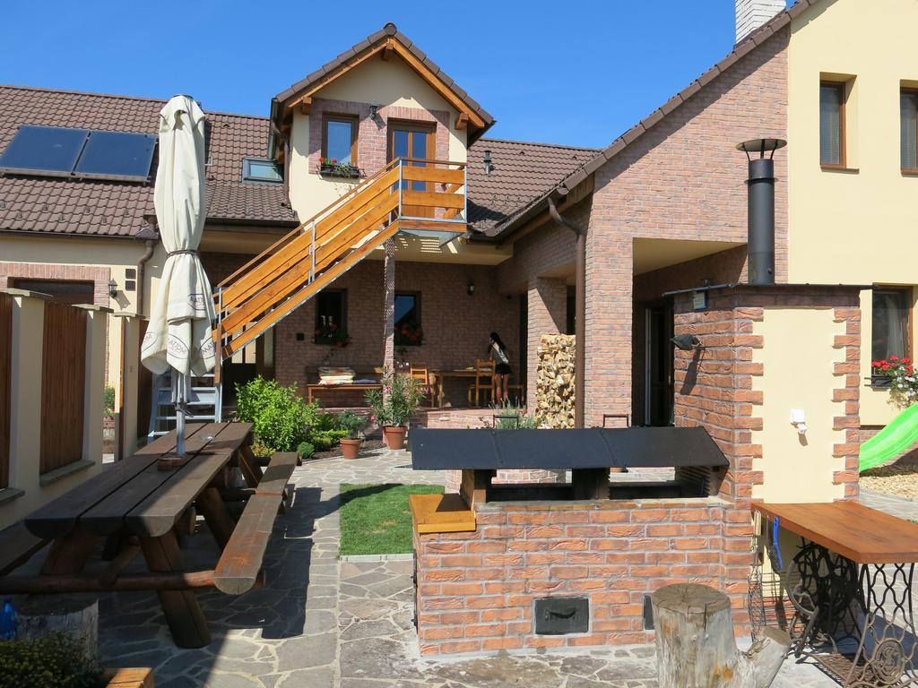 Apartment Ubytovani A Slunicko *