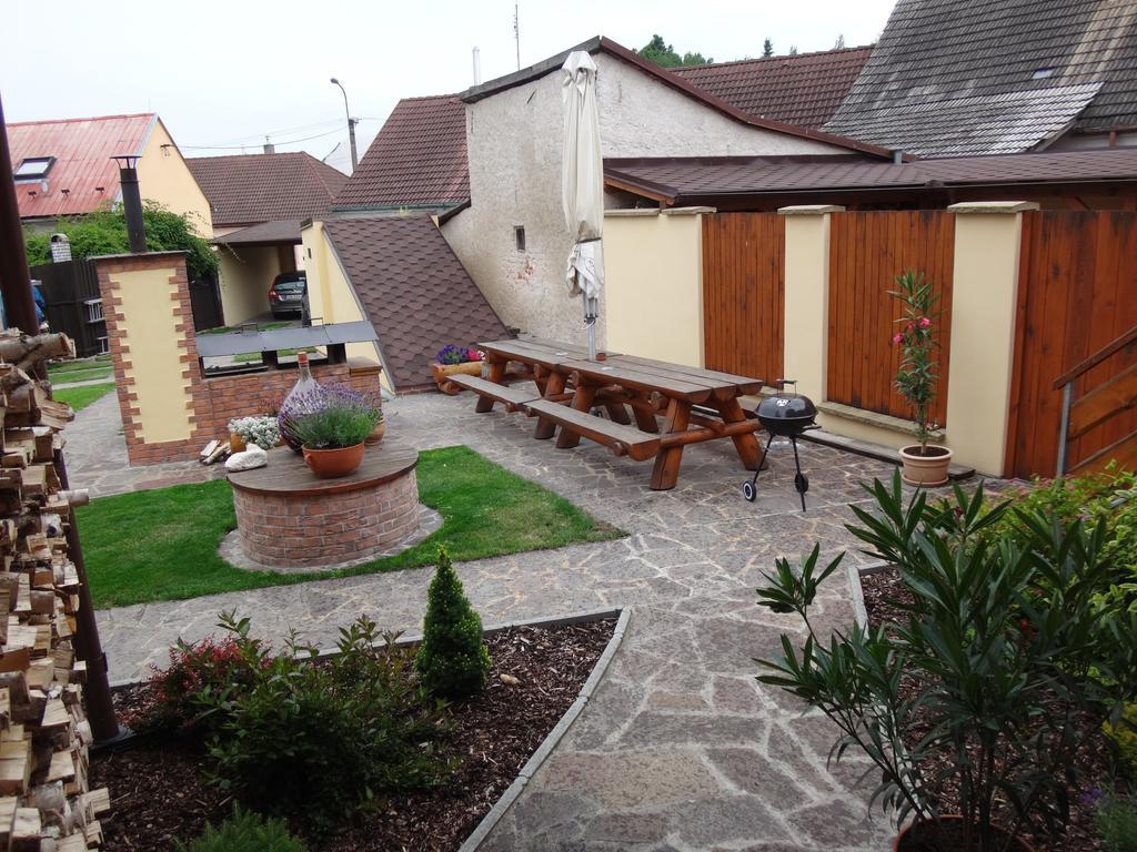 Apartment Ubytovani A Slunicko Lomnice nad Luznici